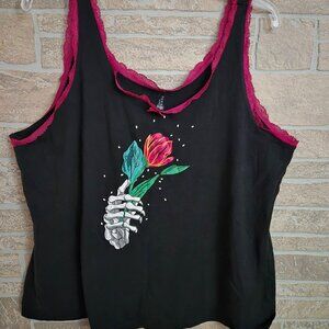 SKELETON ROSE FOXY TANK size 3 Torrid sleep cami